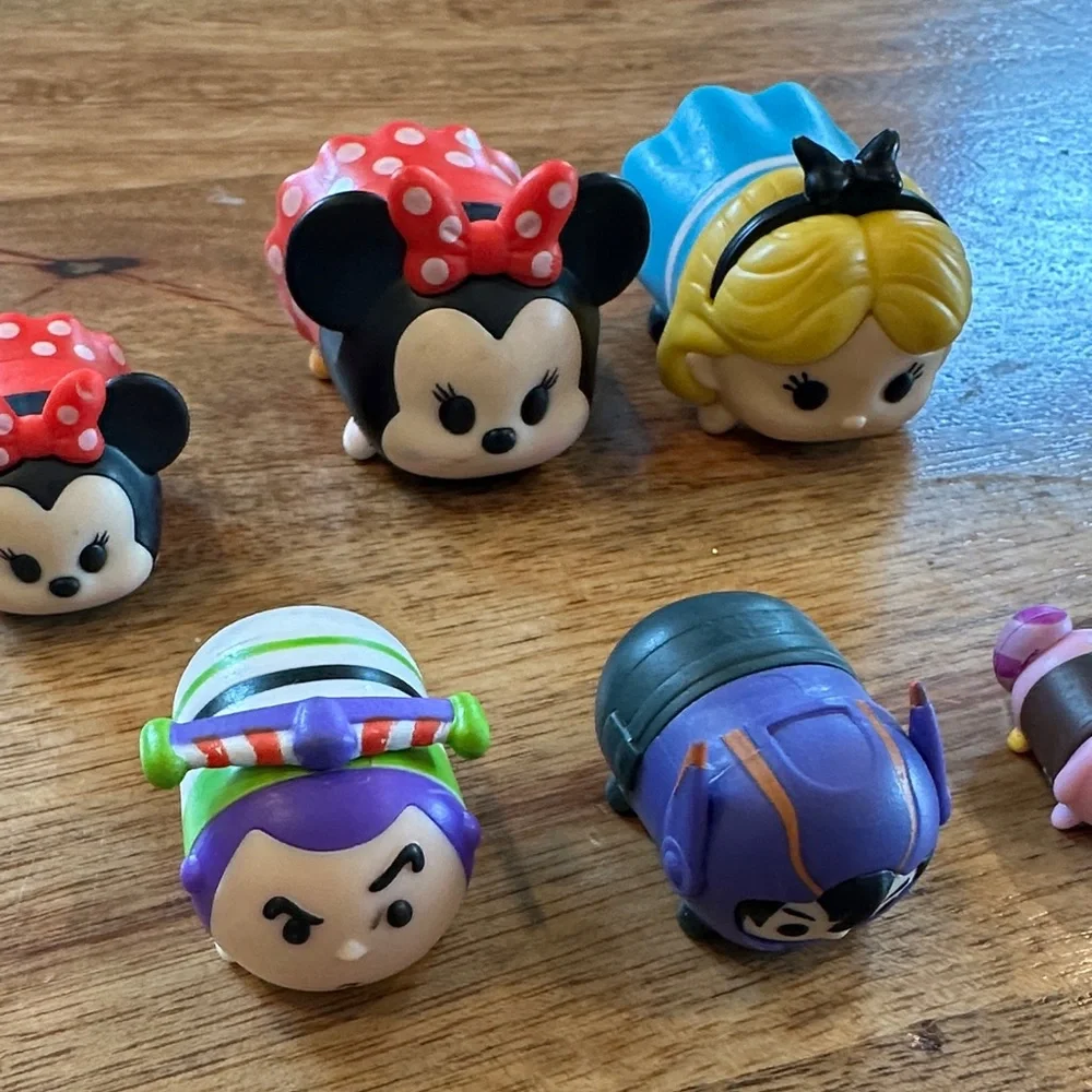 Disney Tsum Tsum Mini Figures mini mouse buzz Alice